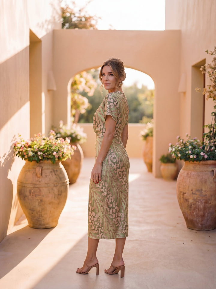 Julia | Robe élégante en tissu léger et fluide